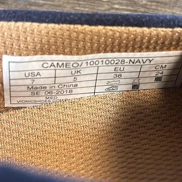 Vionic Cameo slip on shoes size 7 - Picture 11 of 11